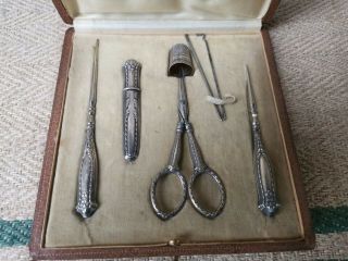 A 19th Century French Silver Sewing Etui Necessaire 2