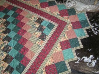 Lovely Matching Twin Size patchwork Quilts In Greens Zig Zag Edge 85x66 4