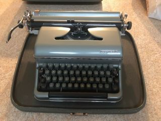 Vintage Typewriter Torpedo Ca 2 - 1717 Mid Century Portable Hard Case