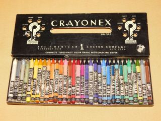 Vintage The American Crayon Co Crayonex 32 Crayons No.  326 Prang