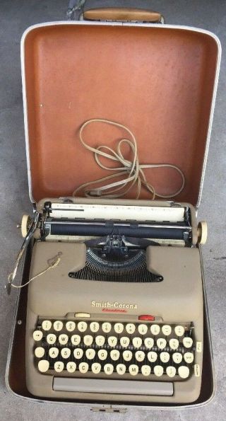 Vintage Smith Corona Green Electric Typewriter Circa 1950 ' s Estate Find 2