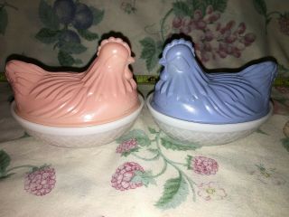 2 Rare Vtg Hazel Atlas Opalescent Milk Glass Chicken Hen On Nest Pink Blue 4.  5 "