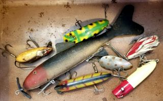 Vintage Park Metal Tackle Box - Full Old Fishing Lures,  Musky,  Bass,  etc.  NR 10
