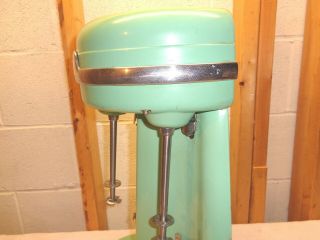 Vintage HAMILTON BEACH 40DM Jadeite Green 3 Cup Milkshake Maker 6
