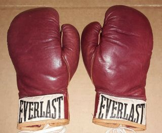 Vintage Everlast Pro Fight Boxing Gloves 8oz
