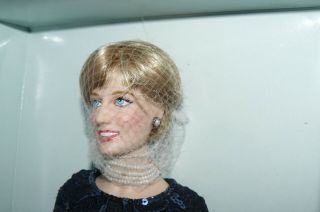 Franklin Princess Diana Vinyl Doll Dressed In Rare Blue Lace Dress W 2
