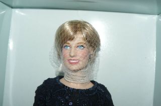 Franklin Princess Diana Vinyl Doll Dressed In Rare Blue Lace Dress W 7