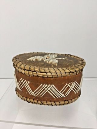 Vintage,  Handmade Native American Porcupine Quill Birch Bark Box