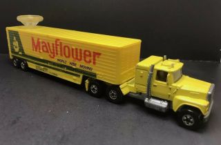 Vintage Hot Wheels Steering Rigs - Mayflower Moving Truck W/ Ford Ltl Cab - 1981