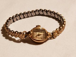 Antique Vintage Ladies Bulova 14kt Gold Wristwatch
