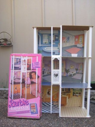 Vintage Barbie 1987 Townhouse Doll House Playset 100 No Instructions