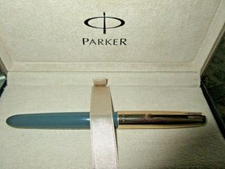 Vtg Parker 51 Fountain Pen Cedar Grey Barrel G.  F.  Cap And Medium Grade Gold Nib.