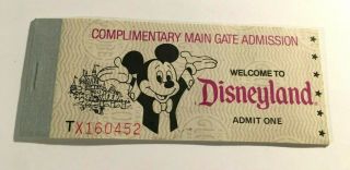 Vtg Complete 1981 Disneyland Courtesy Guest Full Ticket Book Admission Mickey D