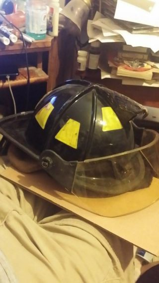 Vintage Fort Worth Texas Cairns 1010 Black Fire Helmet