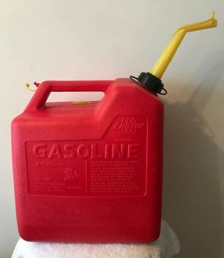 Vintage Chilton Gas Can 6 Gallon Vented W/ Screened Spout Mod.  P60 3