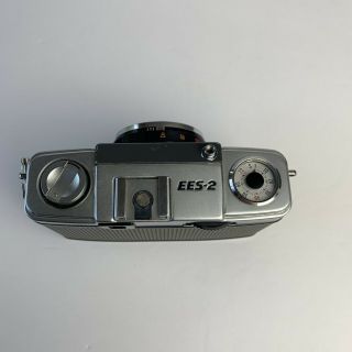Vintage Olympus Pen EES - 2 Half Frame 35mm Film Camera D.  Zuiko 1:2.  8 2