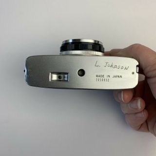 Vintage Olympus Pen EES - 2 Half Frame 35mm Film Camera D.  Zuiko 1:2.  8 3