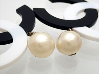Authentic Vintage Chanel earrings black white CC logo faux pearl dangle ea2475 4