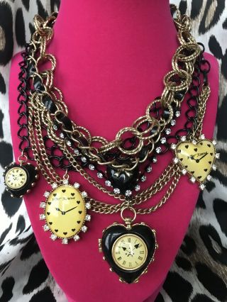 Betsey Johnson Vintage Miami Chic Time Flies Clock Black Heart Box Necklace