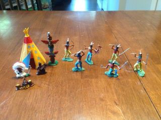 Vintage Western Toy Indian Play Set From The 70 