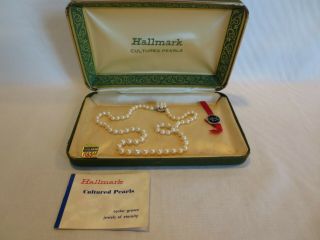 Vintage Hallmark Cultured Pearl Necklace 18 Inch Lovely