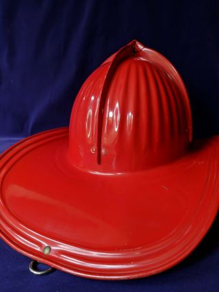 Vintage Cairns & Brother Metal Fireman ' s Fund Fire Helmet. 3