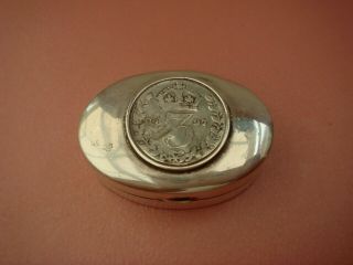 Solid Sterling Silver Hallmarked Silver Coin Set Date 1917 Snuff Pill Box
