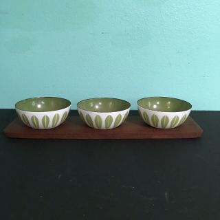 Vintage MCM Cathrineholm White Green Condiment Set Teak Tray Norway Lotus Enamel 2