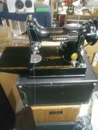 Singer Featherweight Sewing Machine 221 Vtg.  1948 Siamco Cat 3 - 110 Black Usa
