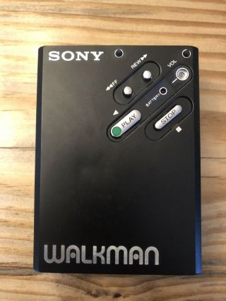 Vintage Sony Walkman WM - 5.  Includes Headphones and Case.  Non.  Read Desc. 2