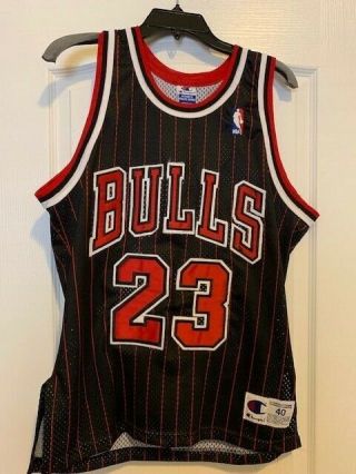 Bulls 23 Jordan Vintage Authentic Basketball Jersey Sz 40 Champion Sewn