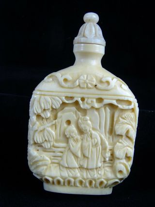 Fine Antique Chinese Qing Dynasty hand carved Snuff Bottle China 19thC 2