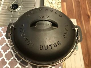 Antique Griswold No 7 Cast Iron Tite - Top Dutch Oven Complete With Trivet