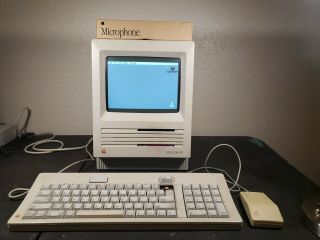 Vintage 1986 Apple Macintosh Se Computer Dual 800k Drives W/keyboard & Mouse