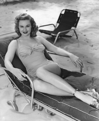 Vintage 1940s Girl Next Door Bathing Beauty Pin - Up Virginia Mayo Sexy Photograph 2