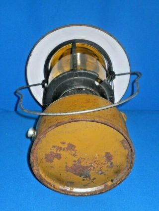 Vintage 1970 ' s Coleman Lantern Gold Bond Yellow Model 228F 6