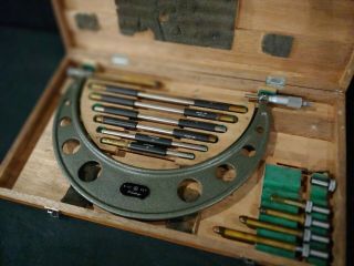 Vintage Mitutoyo micrometer set 6 - 12 2