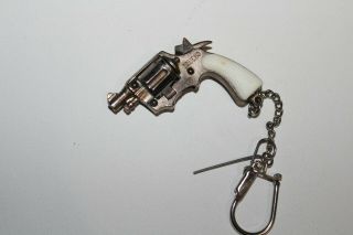 Vintage miniature toy cap gun Trueno Redondo key chain made in spain 2
