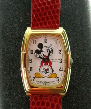 Vtg Disney Seiko Mickey Mouse Watch Ladies Red Lizard Band Wheel Second Hand