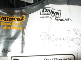 Vintage RARE Daiwa Minicast Rod & Reel FIshing Pole Tackle Box Case 3