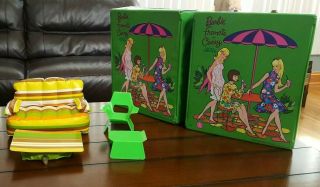 Vintage Barbie Francie And Caseyvinyl Doll Case Trunk 1958 And Furniture Mattel