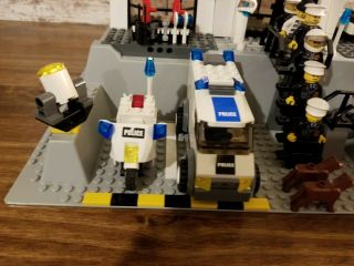 LEGO City Police Station 7237 vintage rare and retired incredible set city 4