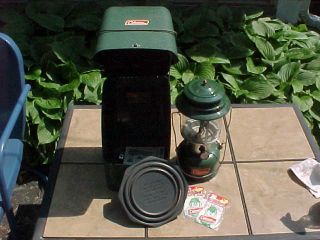 Vintage Coleman 220f Camping Lantern With Metal Carrying Case