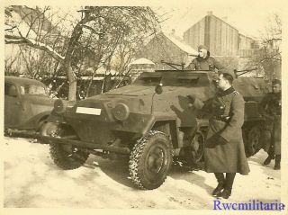 Port.  Photo: Rare German Sdkfz.  251 Schützenpanzerwagen Halftrack In Winter