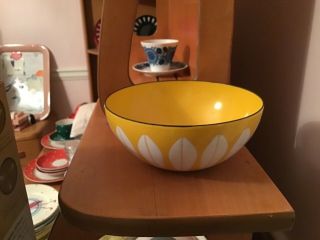 Vintage Cathrineholm Yellow Enamelware Lotus Bowl 5.  5” (14 cm) 4