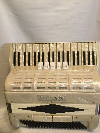 Vintage Titano Accordion 120bass Made In Italy