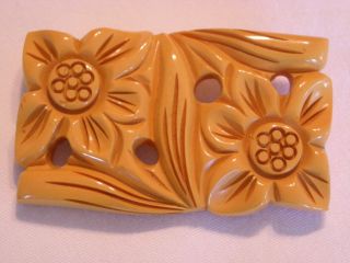 Butterscotch Bakelite Carved Flowers Brooch Vintage (arb