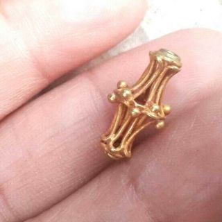 Antique Pyu Handmade Openwork Fish Net Shape Old Gold 22k Bead Pendant