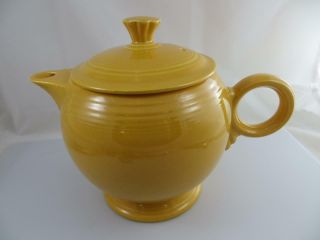 Vintage Fiesta Fiestaware Large Yellow Teapot & Lid Homer Laughlin 5 Cup