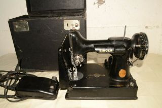 Antique Singer Sewing Machine Featherweight 221 April 1941 Vtg Parts/repair